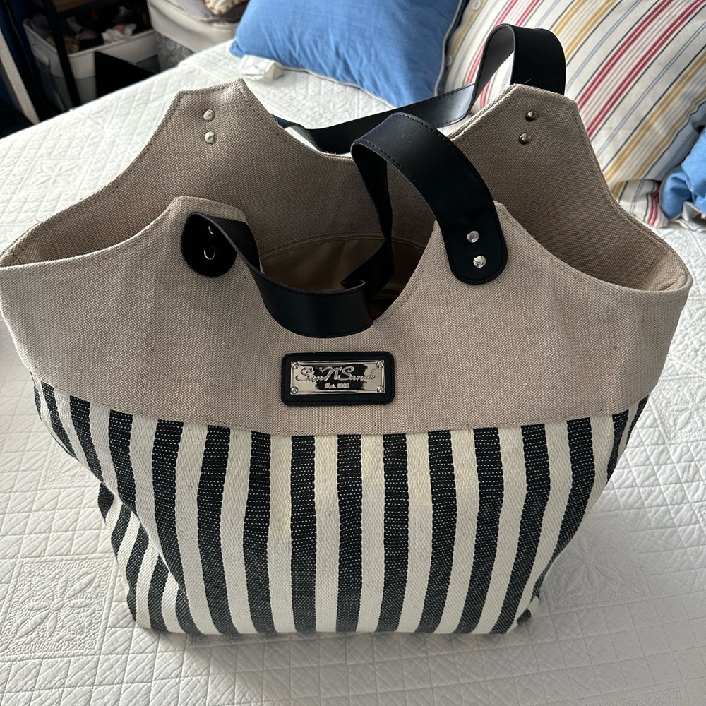 Sun ‘N’ Sand Tote Bag